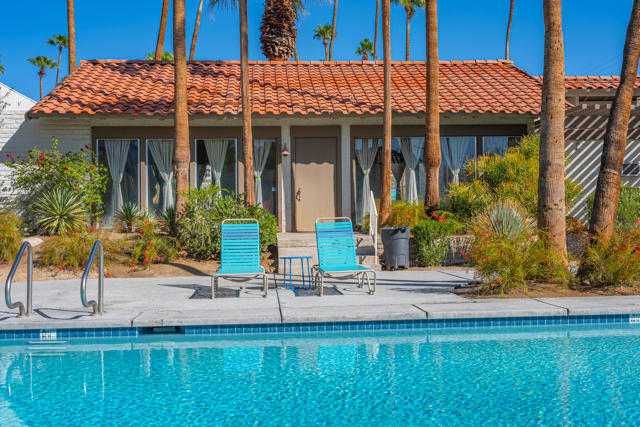1832 N Mira Loma Way, Palm Springs, CA 92262