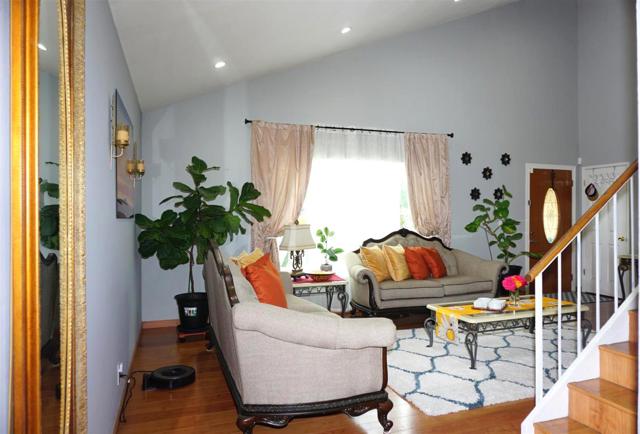 3474 Pine Creek, San Jose CA: https://media.crmls.org/mediaz/46d80c1c-9b1e-4e15-8c20-ffc768c2ebf4.jpg