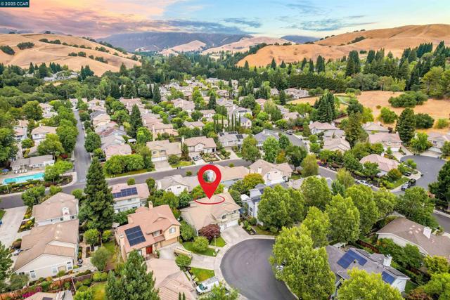 405 Triomphe Ct, Danville CA: https://media.crmls.org/mediaz/46d920ce-0896-4a69-a4bb-89e09ced83bf.jpg