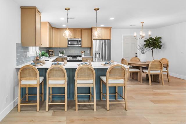 Detail Gallery Image 9 of 26 For 4947 Luna Dr, Oceanside,  CA 92057 - 3 Beds | 2 Baths