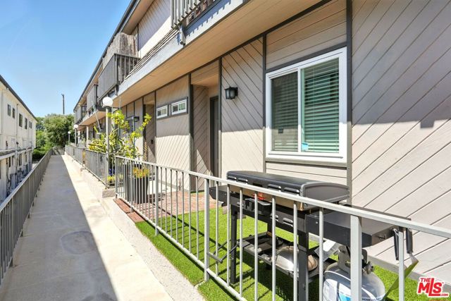 13012 Valleyheart Drive, 6 photo 5