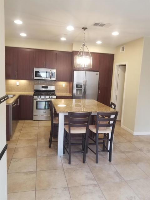 Detail Gallery Image 9 of 27 For 2223 Indus Way, San Marcos,  CA 92078 - 2 Beds | 2/1 Baths