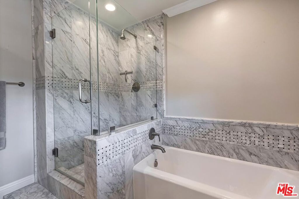 MLS #25602747 image #27