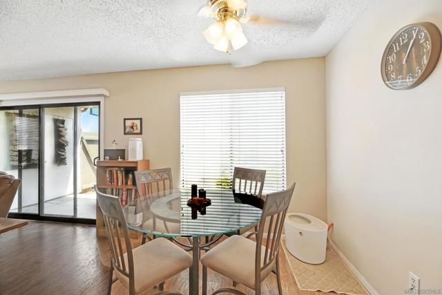 450 W W Vermont Ave, Escondido CA: https://media.crmls.org/mediaz/46db8cb3-596d-4f33-be2c-4a6a28823efb.jpg