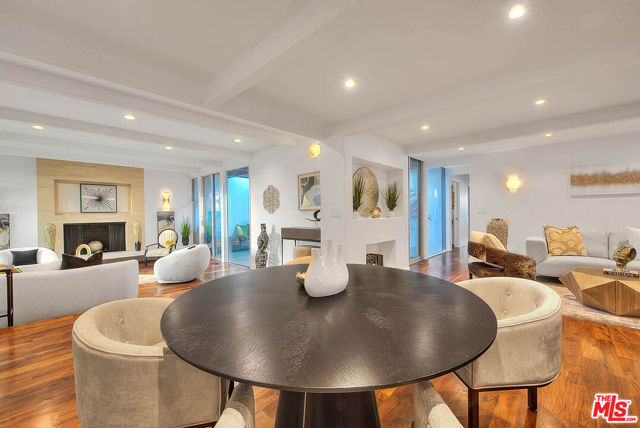 3804 Duray Place, Los Angeles CA: https://media.crmls.org/mediaz/46dc2e77-707e-45bf-ace5-94d3a4760c2f.jpg