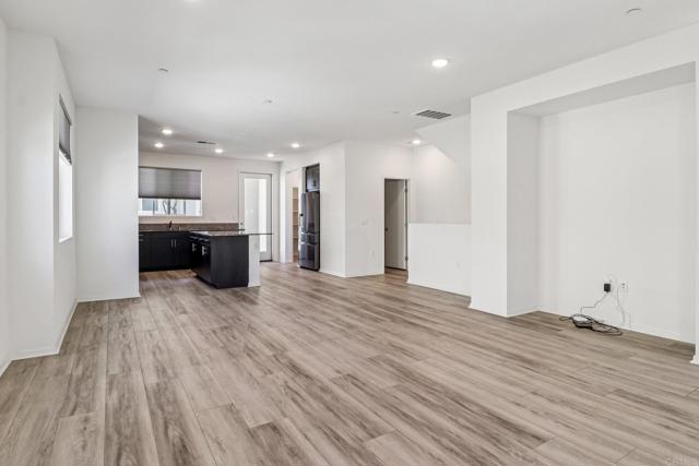 Image 4 of 50 For 5265 Beachfront Cove Street