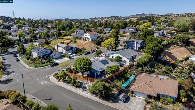 1400 Granada St, Vallejo CA: https://media.crmls.org/mediaz/46dd921d-85cd-451d-95be-1f73fee0e069.jpg