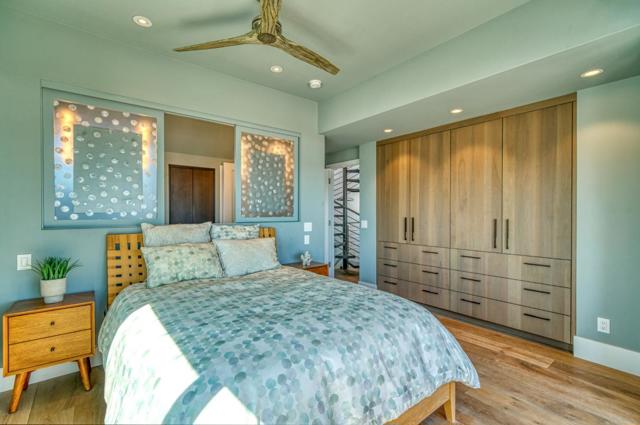2601 E Cliff, Santa Cruz CA: https://media.crmls.org/mediaz/46de2b29-e06e-4f91-a730-5dc1b3a7c2dc.jpg