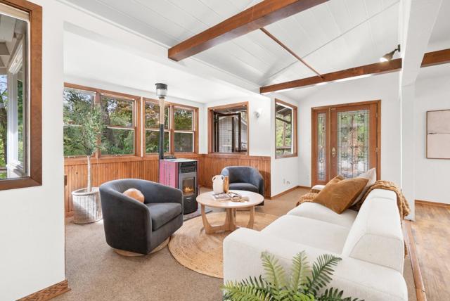 530 Flume Road, Aptos CA: https://media.crmls.org/mediaz/46df19ef-21c2-4abc-a7fa-9ce1d52aa02b.jpg