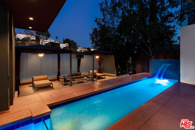 2738 Rinconia Drive, Los Angeles CA: https://media.crmls.org/mediaz/46e0f363-a740-4dd8-b50a-cc7da420ee9c.jpg