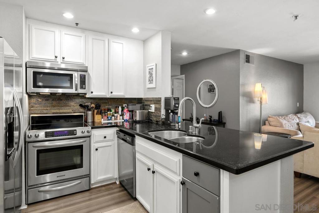 5605 Friars - photo 4