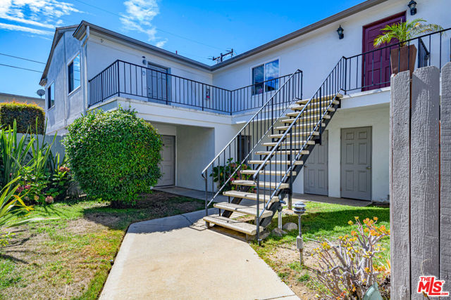 1102 Barbara Street, Redondo Beach, California 90277, ,Residential Income,Sold,Barbara,25620443 1102 Barbara Street, Redondo Beach, California 90277, ,Residential Income,Sold,Barbara,25620443