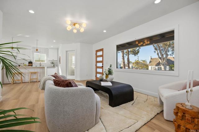 Detail Gallery Image 6 of 55 For 426 S Nevada St, Oceanside,  CA 92054 - 3 Beds | 2 Baths