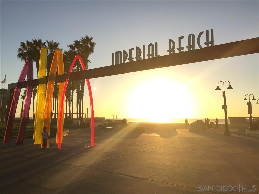 https://media.crmls.org/mediaz/46e2bdc7-ffcb-4509-a3b5-06a64f0a28eb.jpg?preset=X-Large