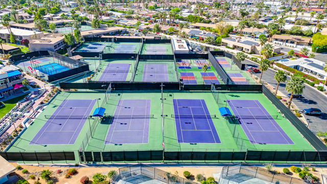 73879 Club Circle Dr, Palm Desert CA: https://media.crmls.org/mediaz/46e2ee66-dd22-4cf4-ab89-782c10410754.jpg