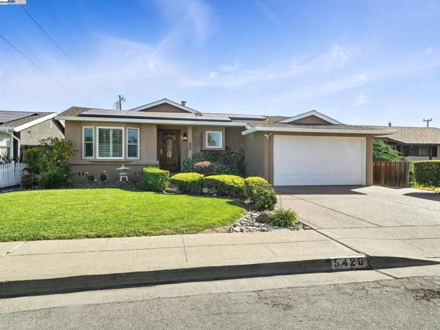 5426 Borgia Rd, Fremont CA: https://media.crmls.org/mediaz/46e37302-1c58-4689-b1db-5370d22fd136.jpg