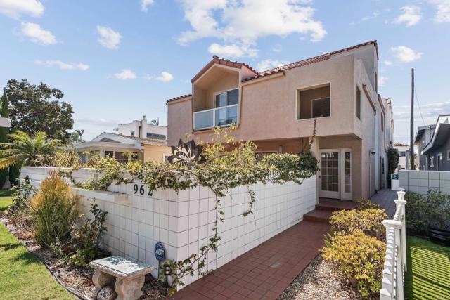Detail Gallery Image 1 of 38 For 962 E Ave a,  Coronado,  CA 92118 - 3 Beds | 2/1 Baths