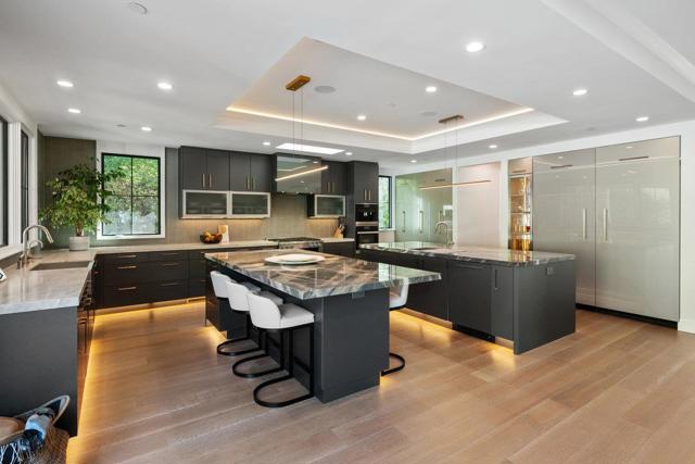 424 Occidental Avenue, San Mateo CA: https://media.crmls.org/mediaz/46e4849c-ff7e-456e-a003-59c0fdfd1d6f.jpg