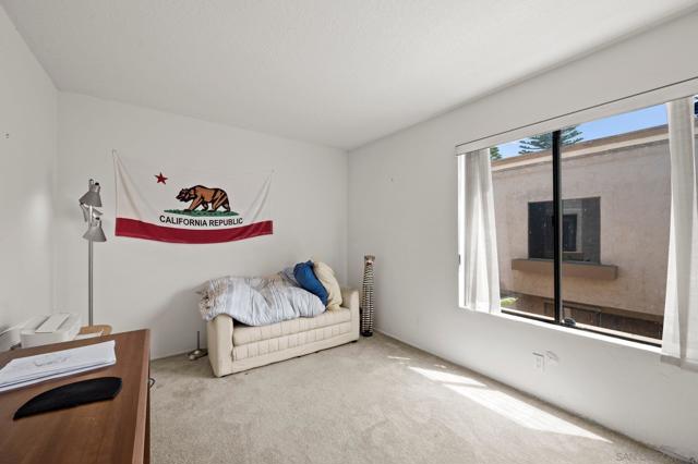 3252 Via Marin, La Jolla CA: https://media.crmls.org/mediaz/46e4bef2-55f7-4fb3-99a7-b81f293d0127.jpg