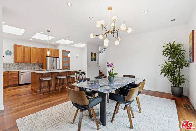512 Irena Avenue, Redondo Beach, California 90277, 5 Bedrooms Bedrooms, 0 ,3 BathroomsBathrooms,Residential,For Sale,Irena,0,26860787