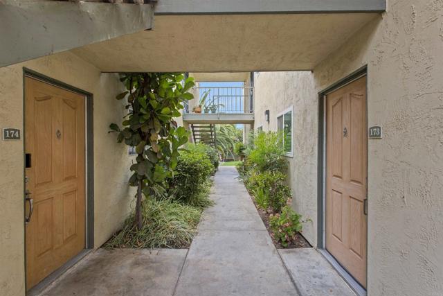 830 W Lincoln Avenue, Escondido CA: https://media.crmls.org/mediaz/46e506ad-c95d-42fb-af81-cbbde54ba968.jpg