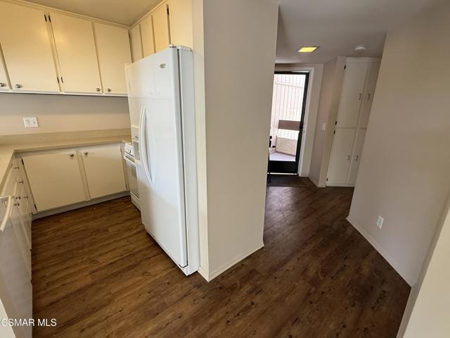 1772 Sinaloa Road, Simi Valley CA: https://media.crmls.org/mediaz/46e50e65-400d-422d-8672-98f00c6cb4b6.jpg