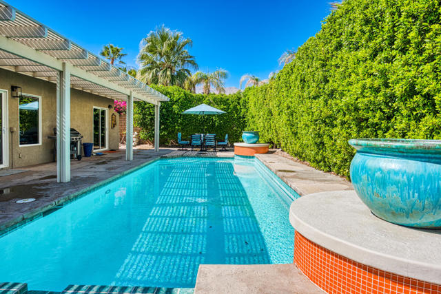 642 E Daisy Street, Palm Springs CA: https://media.crmls.org/mediaz/46e576d6-263f-4903-9d50-373ba6df692c.jpg