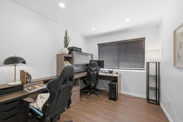 Detail Gallery Image 10 of 28 For 6349 Caminito Salado, San Diego,  CA 92111 - 3 Beds | 2 Baths