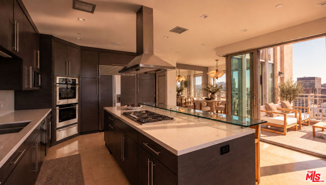 10727 Wilshire Boulevard, PH 2 photo 7