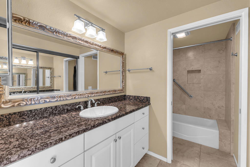 MLS #219136317DA image #17