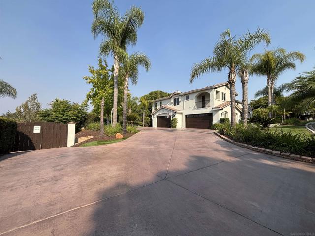 101 Lion Circle, Chula Vista CA: https://media.crmls.org/mediaz/46e79051-da6d-449f-9da1-71b9510fc5a3.jpg