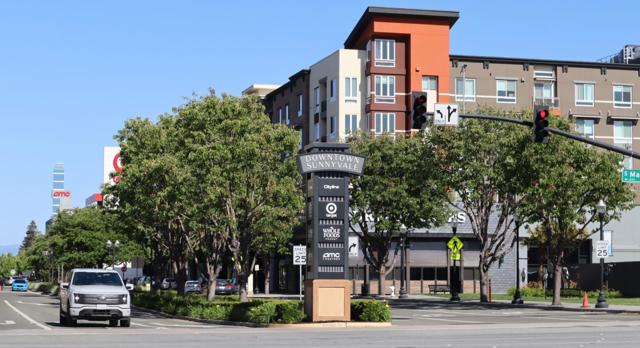 983 La Mesa Terrace, Sunnyvale CA: https://media.crmls.org/mediaz/46e7acaf-ca18-4c1a-8f15-d5ee8c9d5c18.jpg