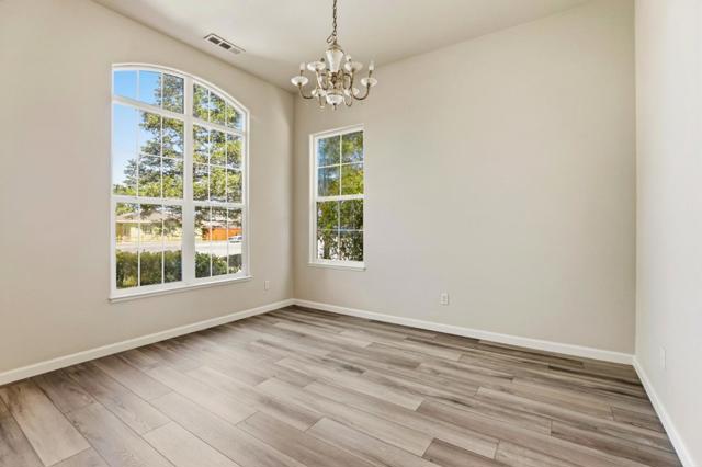 Image 11 of 44 For 631 Elm Avenue