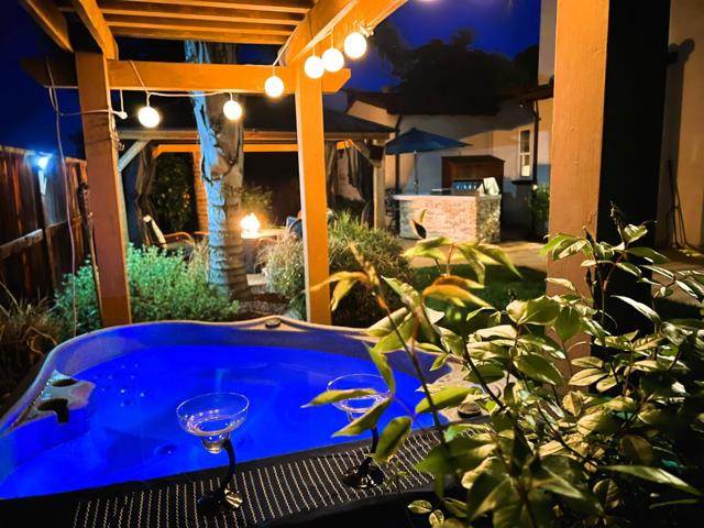 6600 Eagle Ridge Court, Gilroy CA: https://media.crmls.org/mediaz/46e946d0-027f-400b-b330-fd22787a2aae.jpg