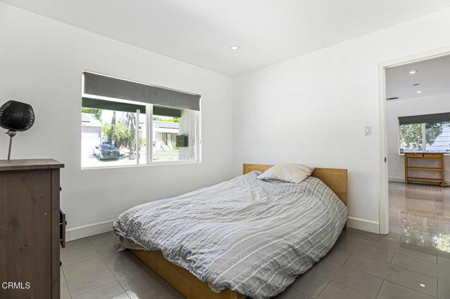 Detail Gallery Image 13 of 30 For 10609 Fernglen Ave, Tujunga,  CA 91042 - 2 Beds | 1 Baths