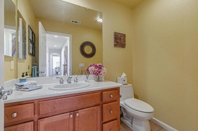 4224 Indigo Oak Court, San Jose CA: https://media.crmls.org/mediaz/46eae4de-dbde-4e79-958d-e37e6607f98b.jpg
