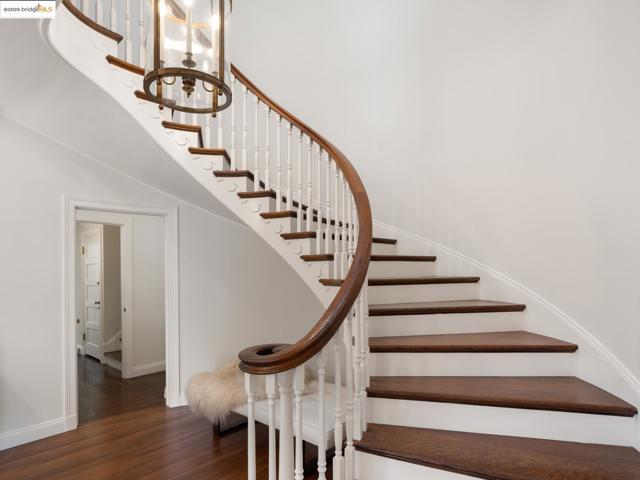 120 Hazel Ln, Piedmont CA: https://media.crmls.org/mediaz/46ec1503-99e1-4018-90af-74affdd2d1b0.jpg