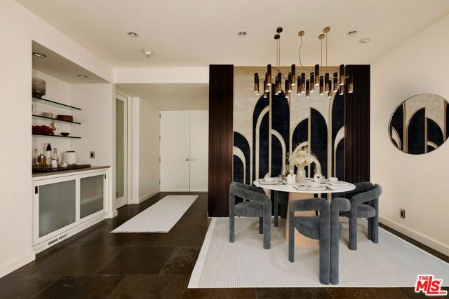 9255 Doheny Road, West Hollywood CA: https://media.crmls.org/mediaz/46ec633a-f936-480a-9e82-ead729cd6d46.jpg