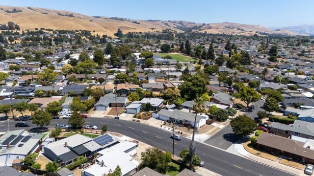 49 Gresel Street, Hayward CA: https://media.crmls.org/mediaz/46ecc2ef-e428-4b75-97da-4f237c273755.jpg