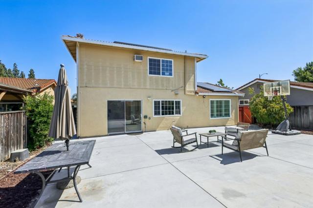 3065 Centerwood Way, San Jose CA: https://media.crmls.org/mediaz/46edd2da-5e6b-4f46-9d7b-052ed120646f.jpg