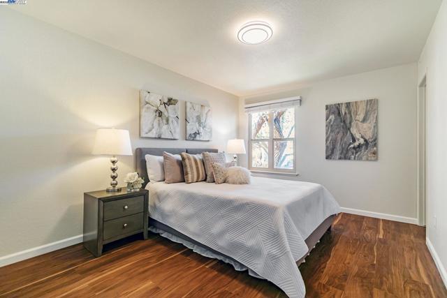 38627 Cherry Ln, Fremont CA: https://media.crmls.org/mediaz/46eead3c-bf80-49f1-8ea0-4be6529727d5.jpg