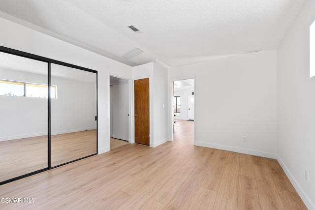 1140 San Clemente Way, Camarillo CA: https://media.crmls.org/mediaz/46effde0-b3b2-46fe-9692-eb2e85598e65.jpg