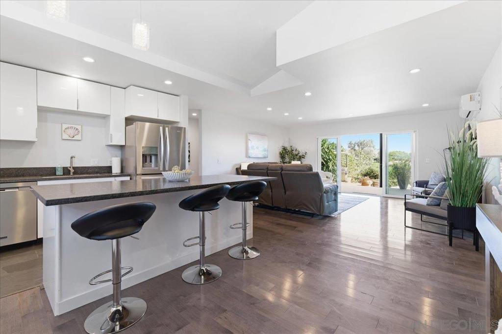 5447 Soledad Rd - photo 3