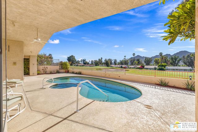 76797 California Drive, Palm Desert CA: https://media.crmls.org/mediaz/46f27341-ab1e-4465-8c8a-550ae3ed1acb.jpg
