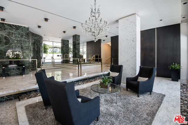 10450 Wilshire Boulevard, Los Angeles CA: https://media.crmls.org/mediaz/46f322c9-821c-4991-b186-1ecf5ae0a055.jpg
