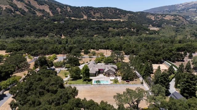 6 Sleepy Hollow Drive, Carmel Valley CA: https://media.crmls.org/mediaz/46f4ca56-debf-4e23-9750-6a2521febf4b.jpg