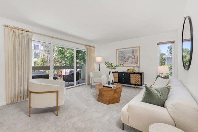 828 N El Camino Real, San Mateo CA: https://media.crmls.org/mediaz/46f4efc8-09d7-4c38-b515-5df03aea29d3.jpg