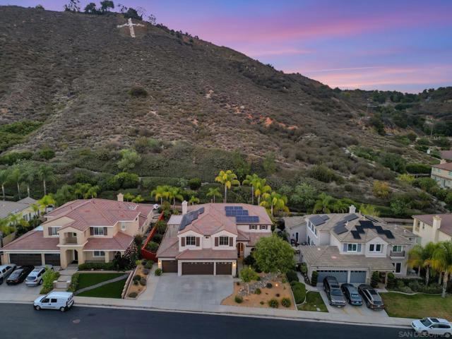 23860 Hollingsworth Dr, Murrieta CA: https://media.crmls.org/mediaz/46f53a91-e6a8-426b-9366-55e4645a47a7.jpg