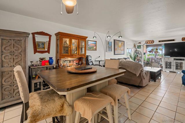 Image 13 of 33 For 2540 Clairemont Dr  307