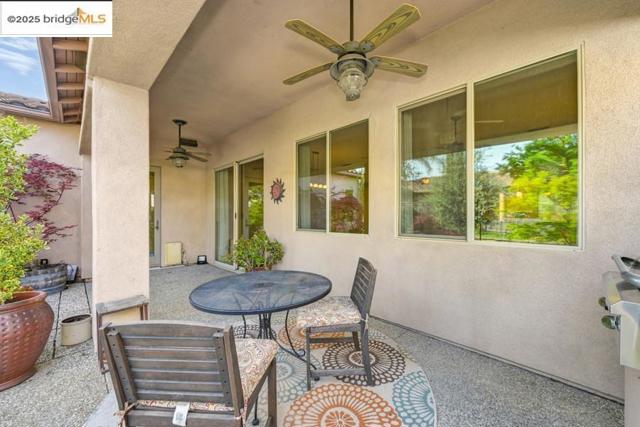 Image 37 of 54 For 5736 Palmera Ln